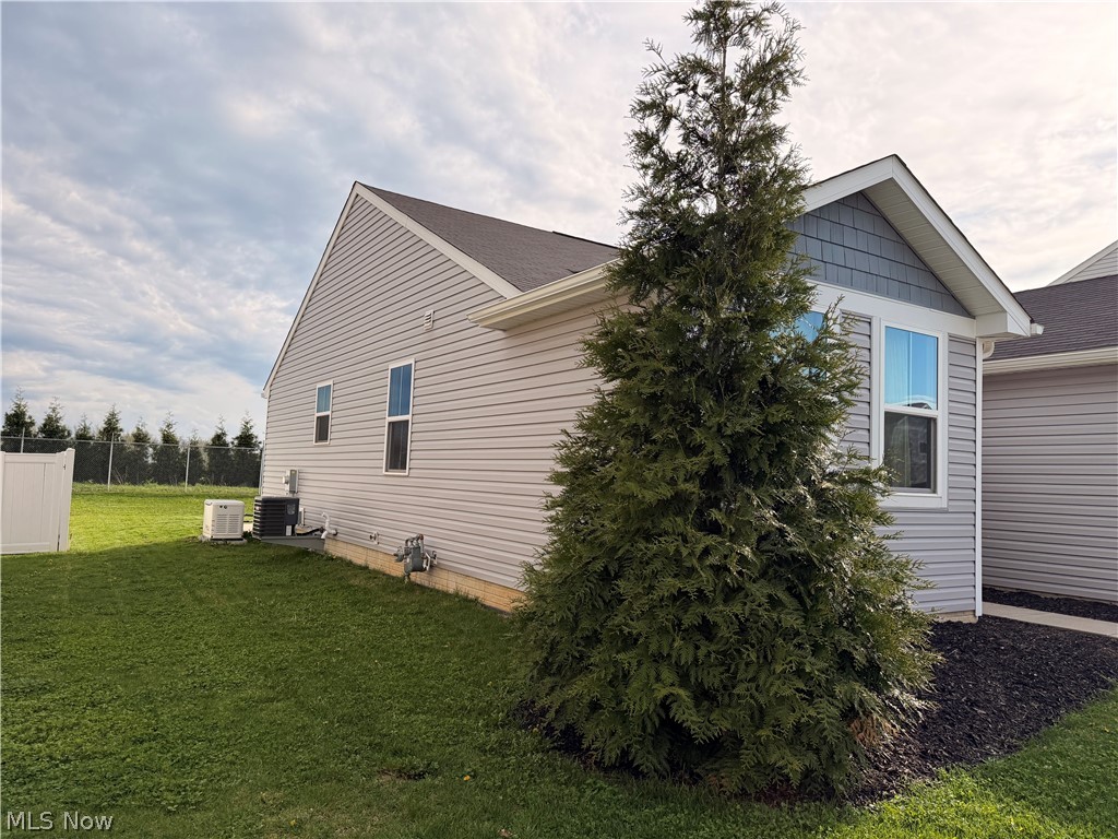 2670 Himelrigh Boulevard Barberton OH 44203