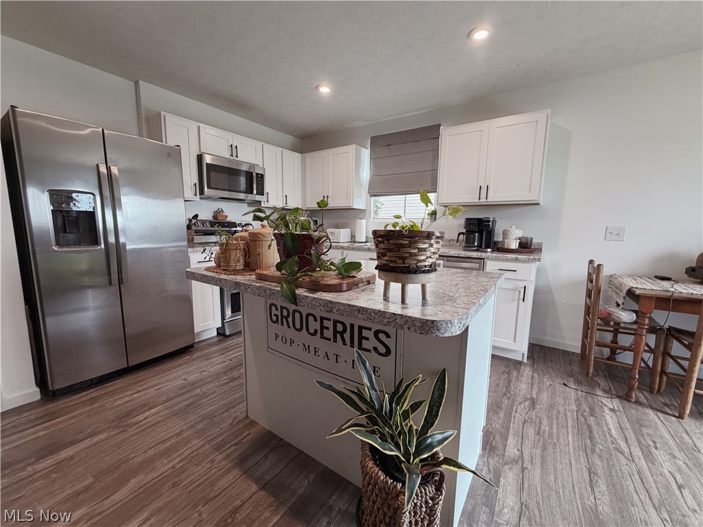 2670 Himelrigh Boulevard Barberton OH 44203