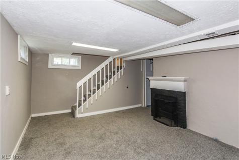 457 S Firestone Boulevard Akron OH 44301