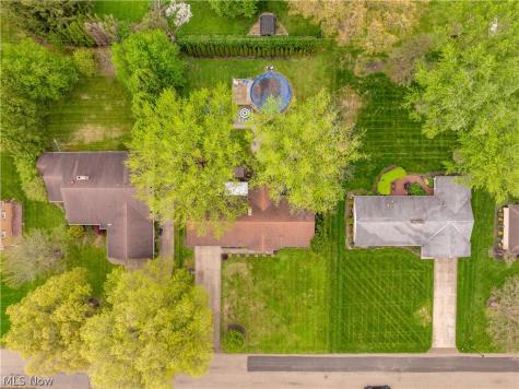 1331 Buena Vista Street NE Canton OH 44714