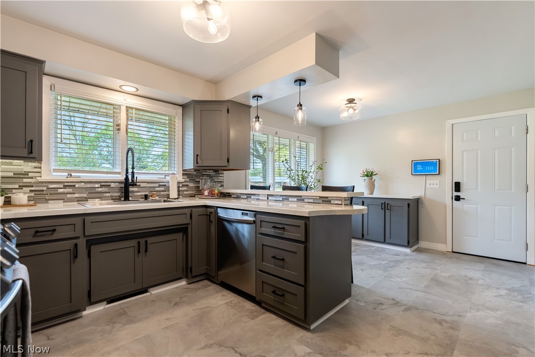 1331 Buena Vista Street NE Canton OH 44714