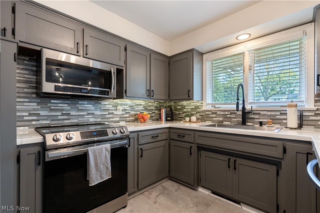 1331 Buena Vista Street NE Canton OH 44714