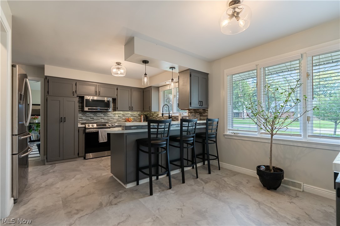 1331 Buena Vista Street NE Canton OH 44714