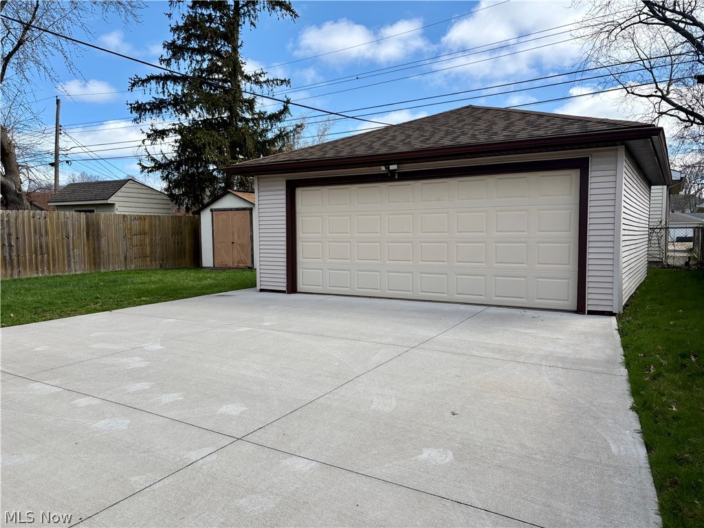 355 Gayle Drive Sheffield Lake OH 44054