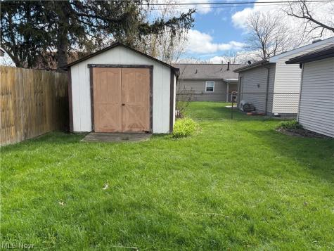 355 Gayle Drive Sheffield Lake OH 44054