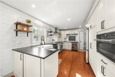 140 Ben Shaw Road Aurora OH 44202