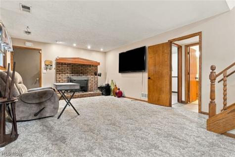 3855 Westlynn Avenue NW Massillon OH 44646