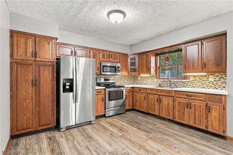 3855 Westlynn Avenue NW Massillon OH 44646