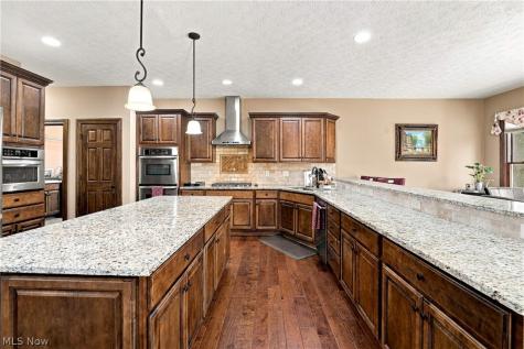 50 Walden Ridge Drive Hinckley OH 44233