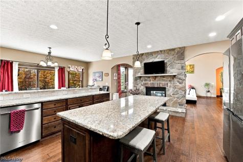 50 Walden Ridge Drive Hinckley OH 44233