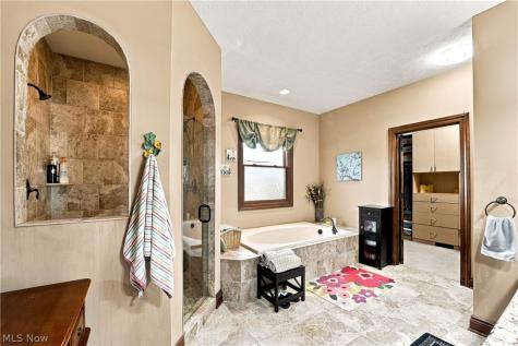 50 Walden Ridge Drive Hinckley OH 44233