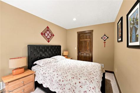 50 Walden Ridge Drive Hinckley OH 44233