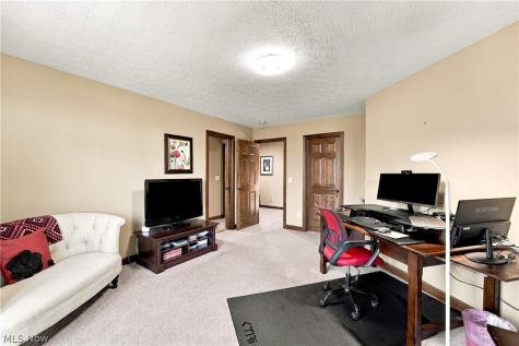 50 Walden Ridge Drive Hinckley OH 44233