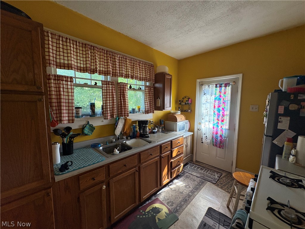 850 Cabot Drive Zanesville OH 43701