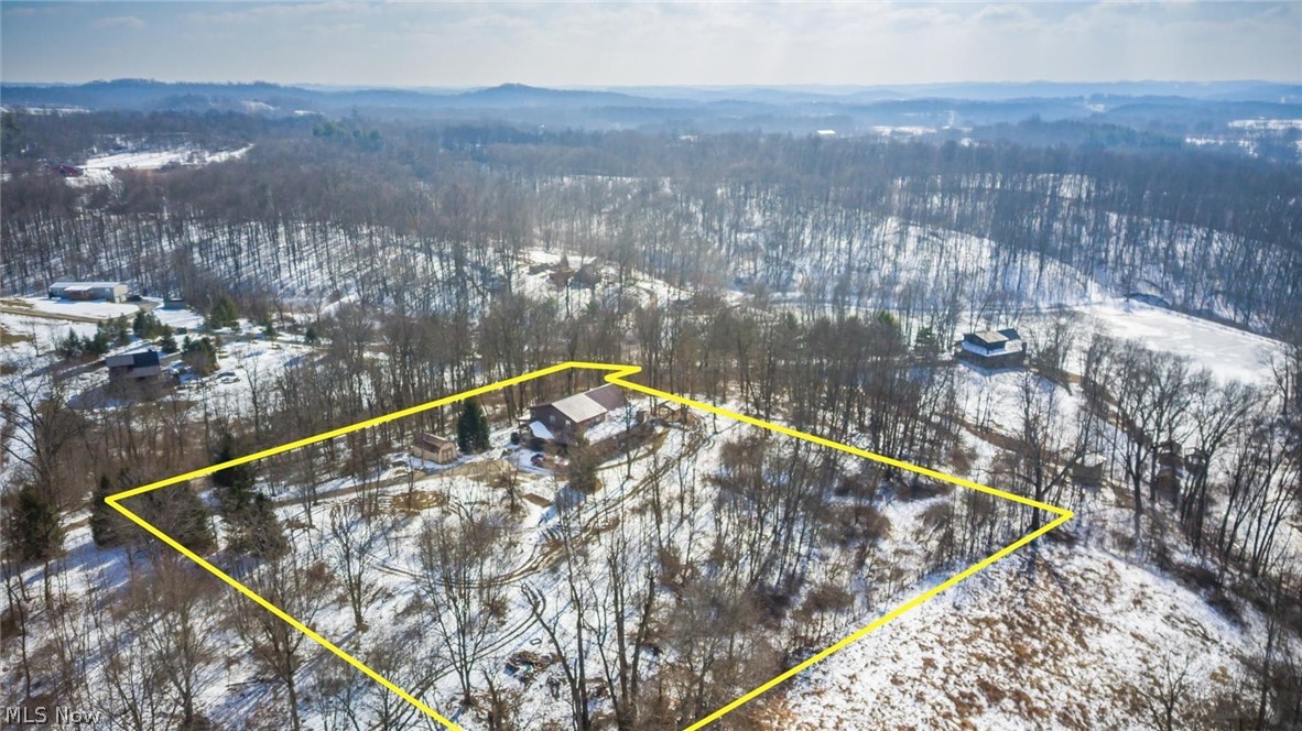 18028 Winterset Lane Lore City OH 43755