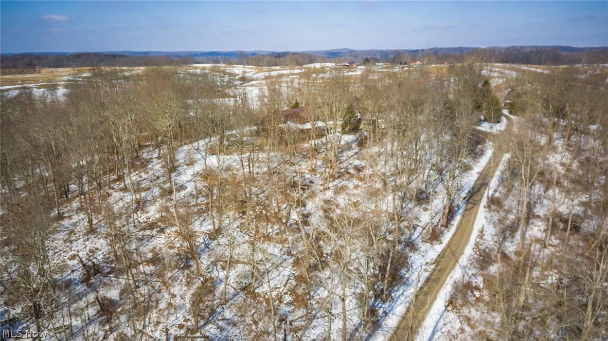 18028 Winterset Lane Lore City OH 43755
