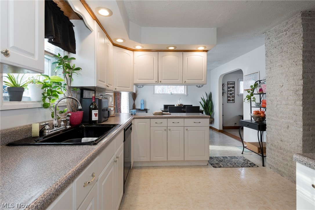13505 Tyler Avenue Cleveland OH 44111