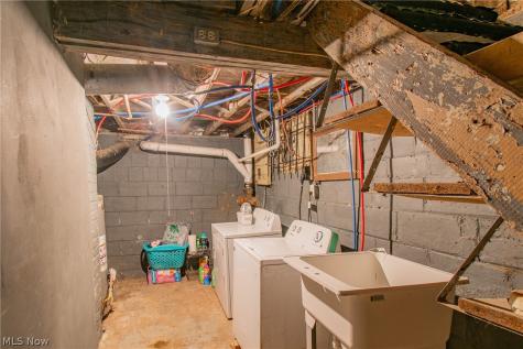 510 Homes Place NW Canton OH 44703