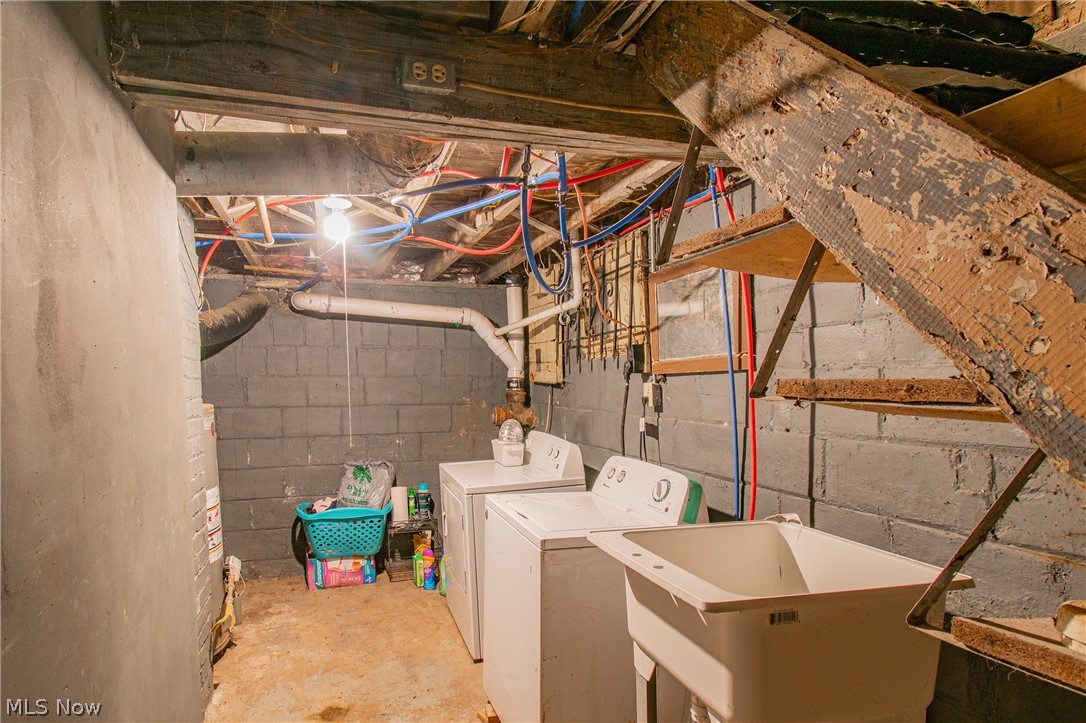 510 Homes Place NW Canton OH 44703