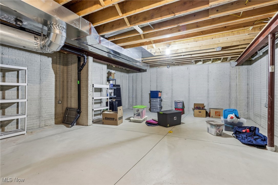 5021 Brookhaven Drive North Royalton OH 44133