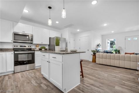 5239 Forest Avenue Maple Heights OH 44137