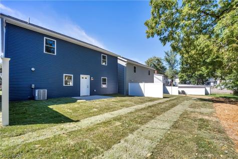 5239 Forest Avenue Maple Heights OH 44137