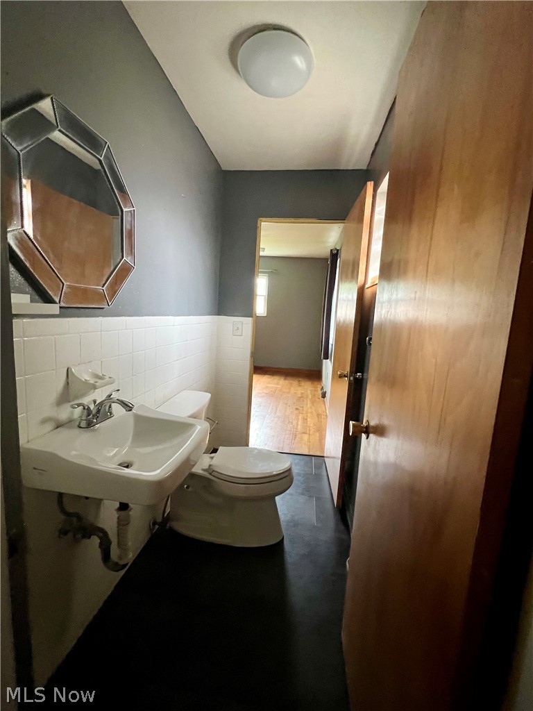 1589 Bronson Road Akron OH 44305