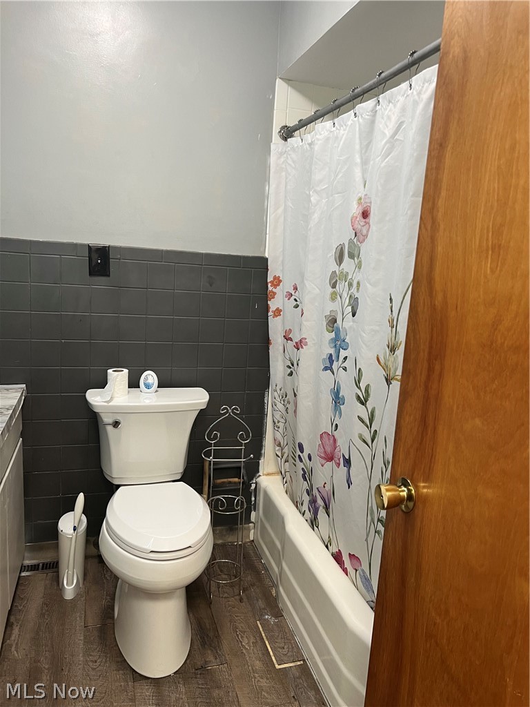 1589 Bronson Road Akron OH 44305