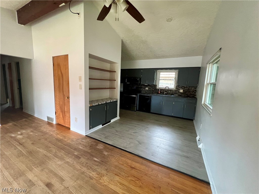 1589 Bronson Road Akron OH 44305