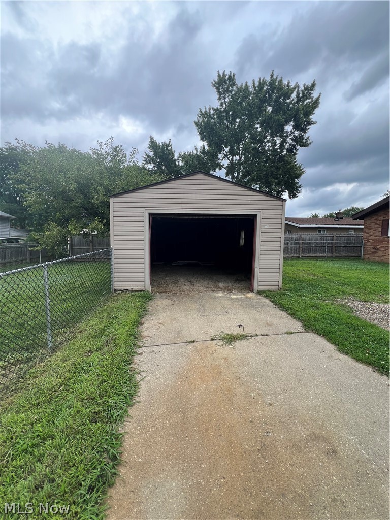 1589 Bronson Road Akron OH 44305