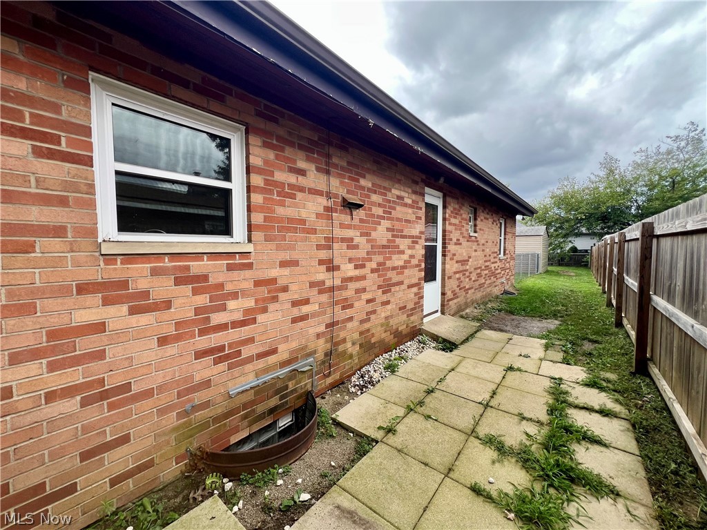 1589 Bronson Road Akron OH 44305