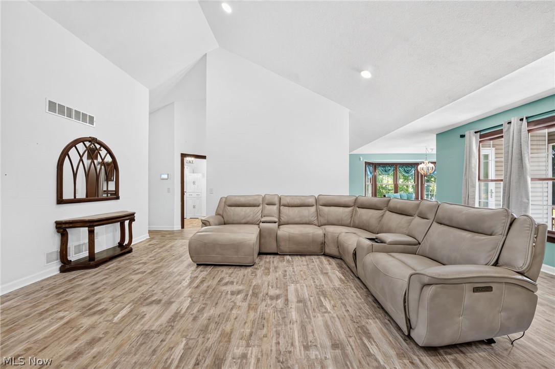 3948 Johnson Road Norton OH 44203
