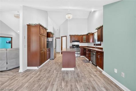 3948 Johnson Road Norton OH 44203