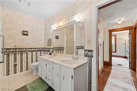 127 N Linden Avenue Orrville OH 44667