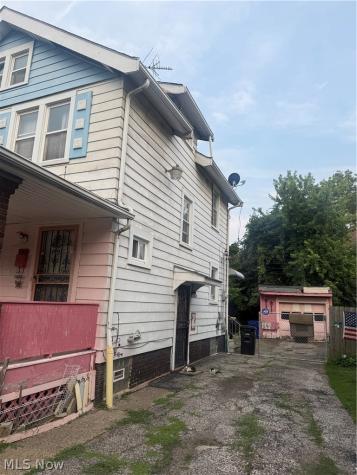 13428 Darley Avenue Cleveland OH 44110