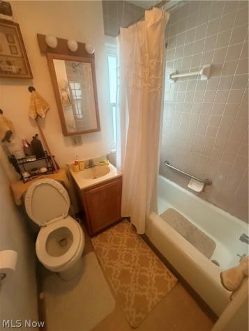 13428 Darley Avenue Cleveland OH 44110
