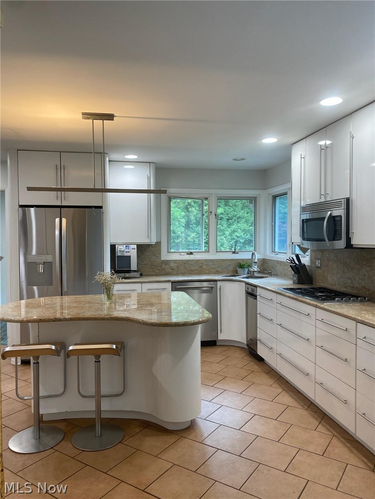 2021 Lyndway Road Cleveland OH 44121