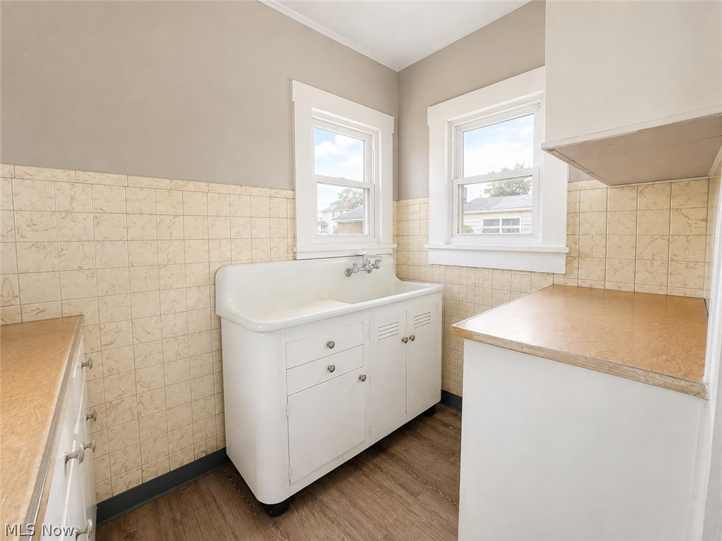 287 W North Avenue East Palestine OH 44413
