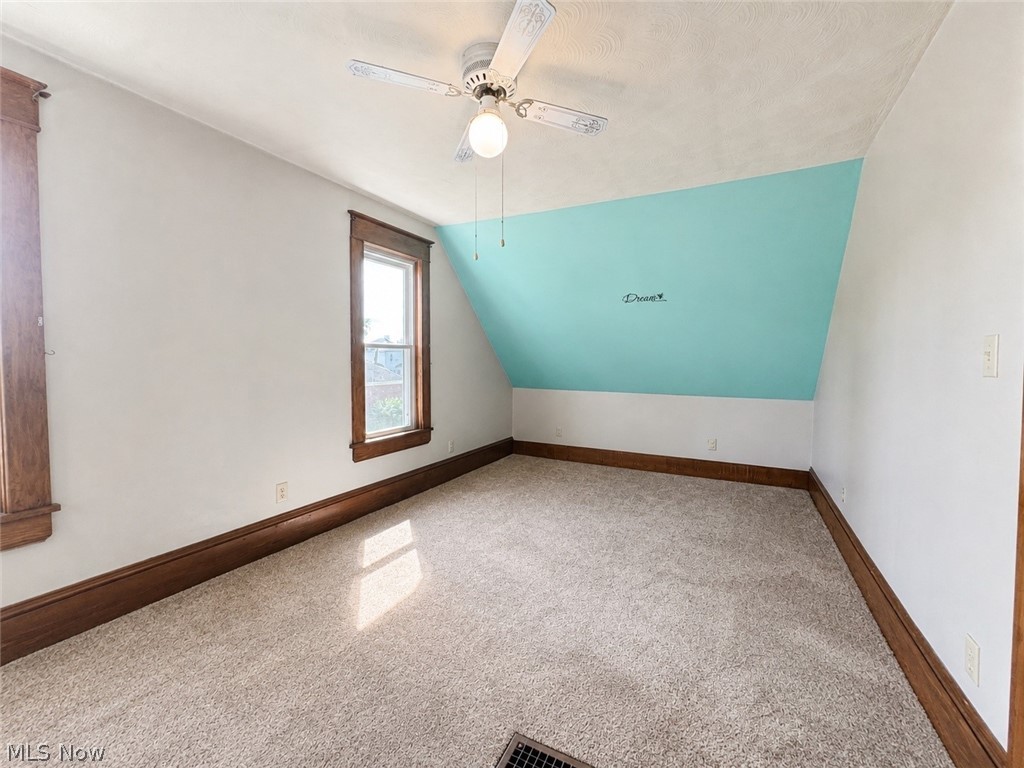 287 W North Avenue East Palestine OH 44413