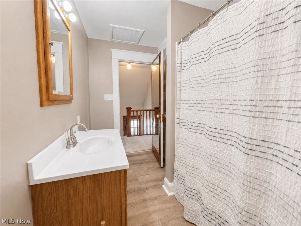 287 W North Avenue East Palestine OH 44413