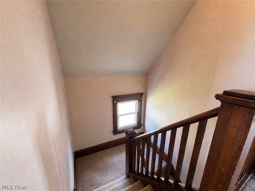 287 W North Avenue East Palestine OH 44413