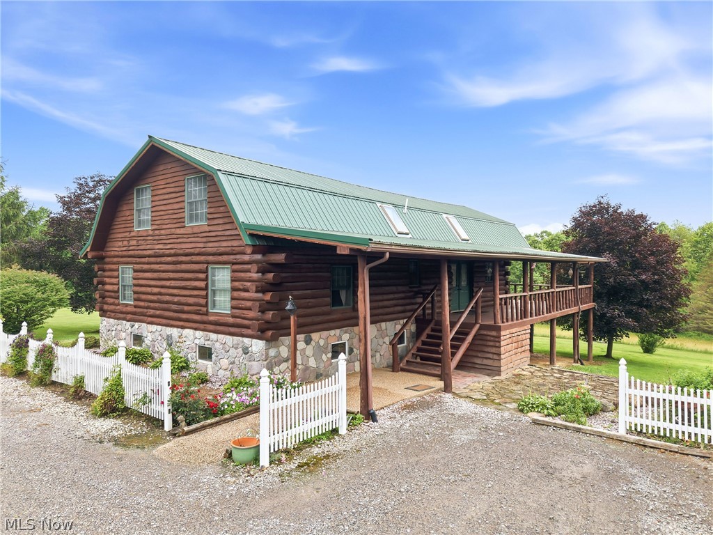 7374 Vale Road Rogers OH 44455
