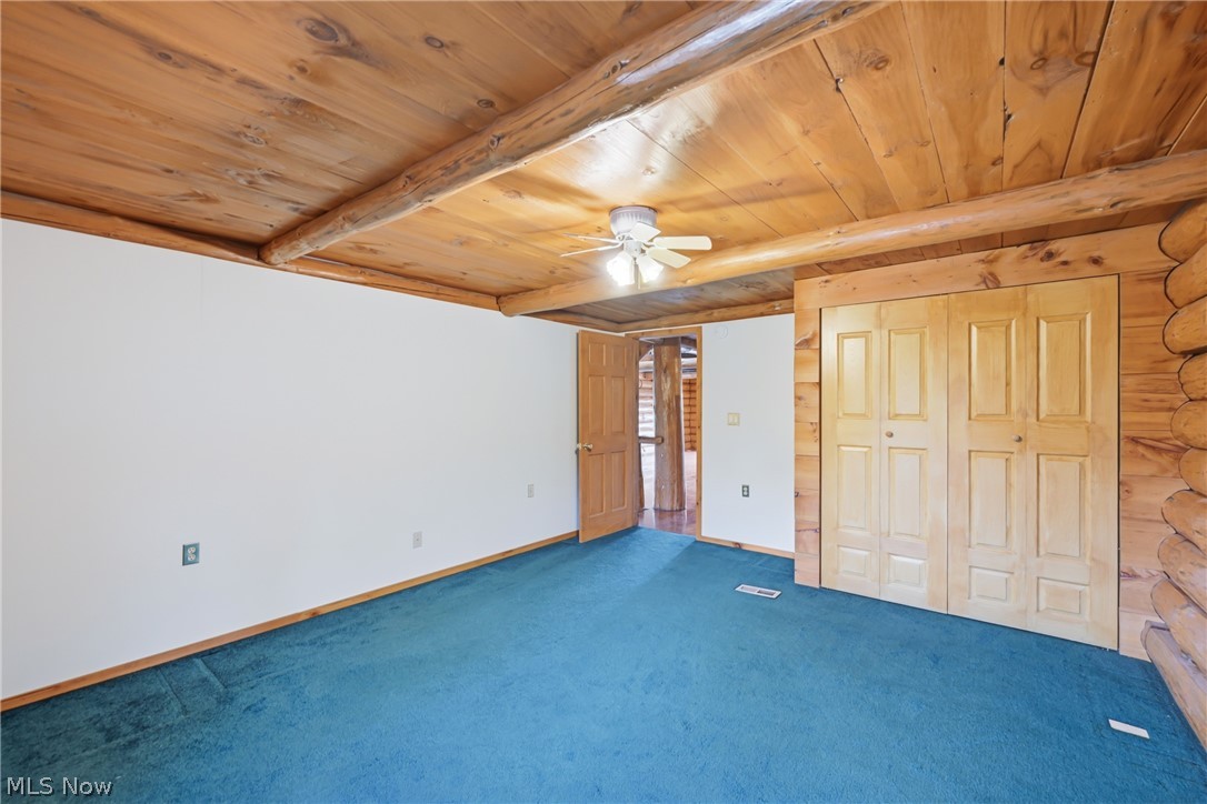 7374 Vale Road Rogers OH 44455