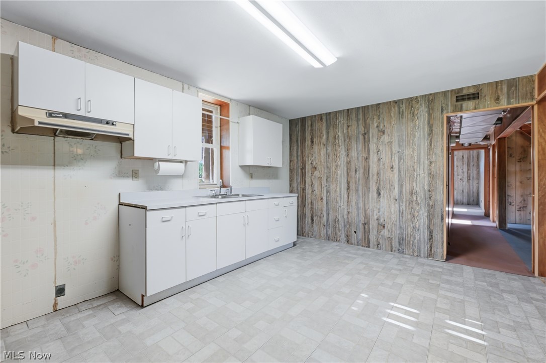 7374 Vale Road Rogers OH 44455