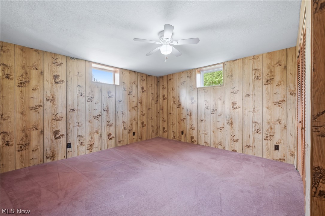 7374 Vale Road Rogers OH 44455