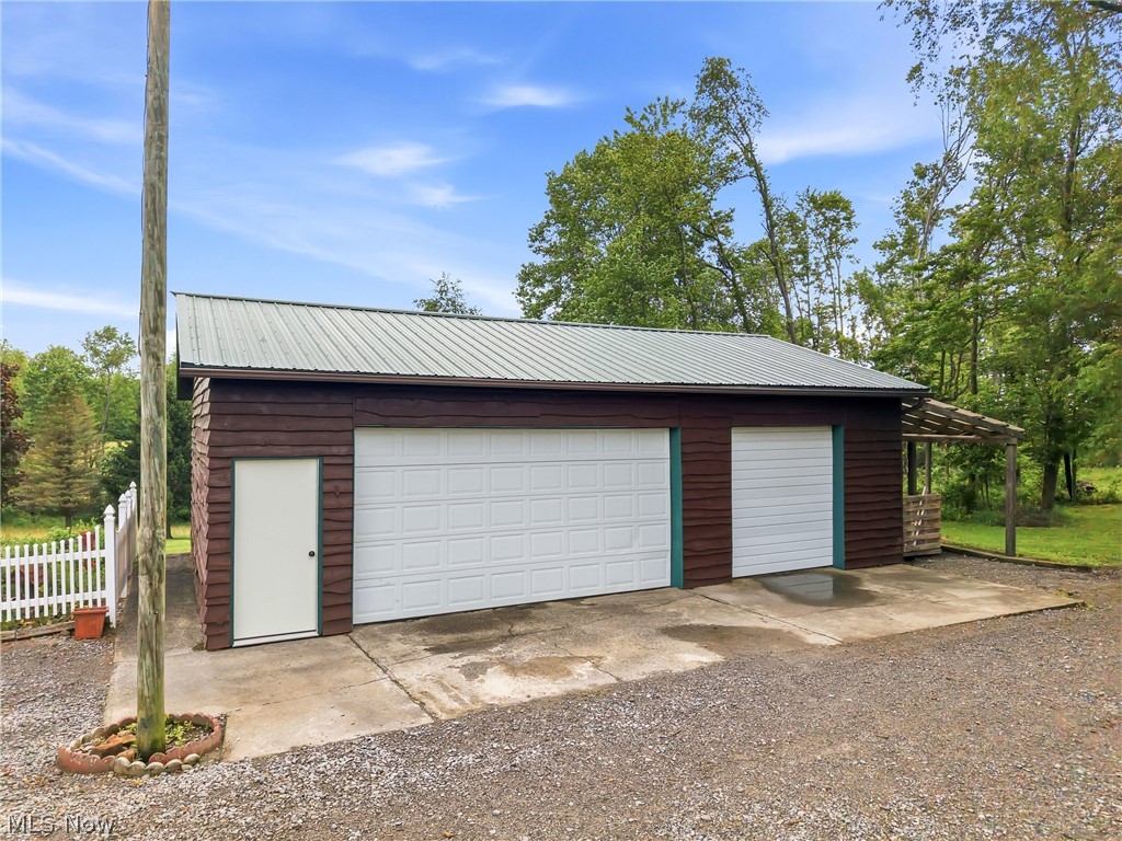 7374 Vale Road Rogers OH 44455