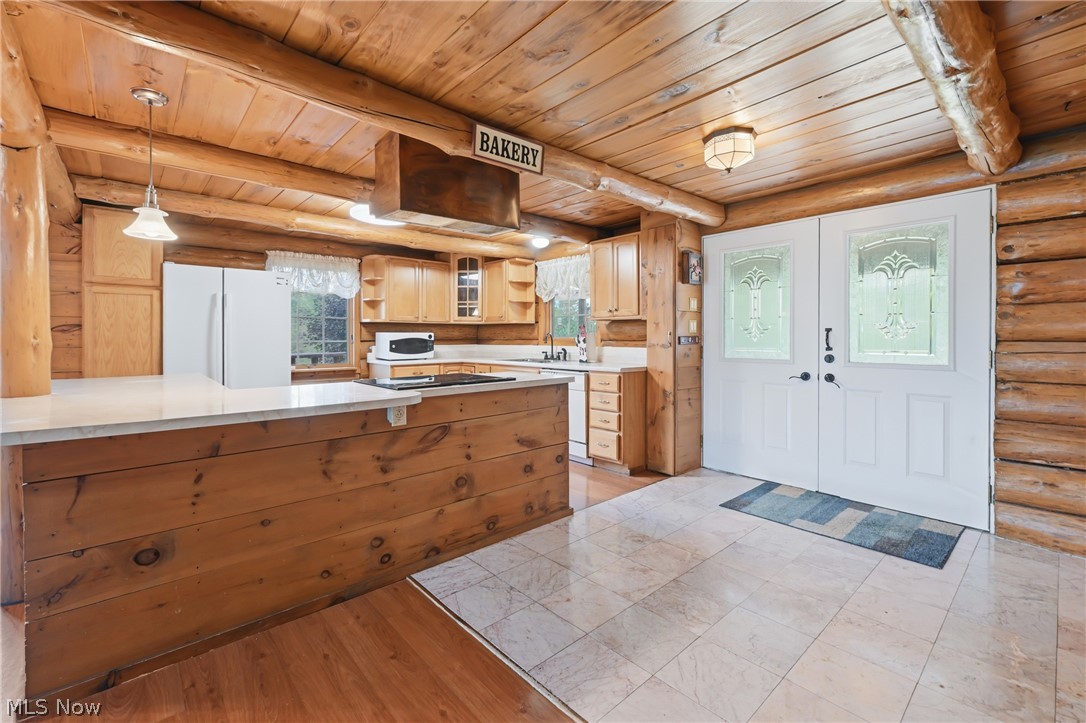 7374 Vale Road Rogers OH 44455