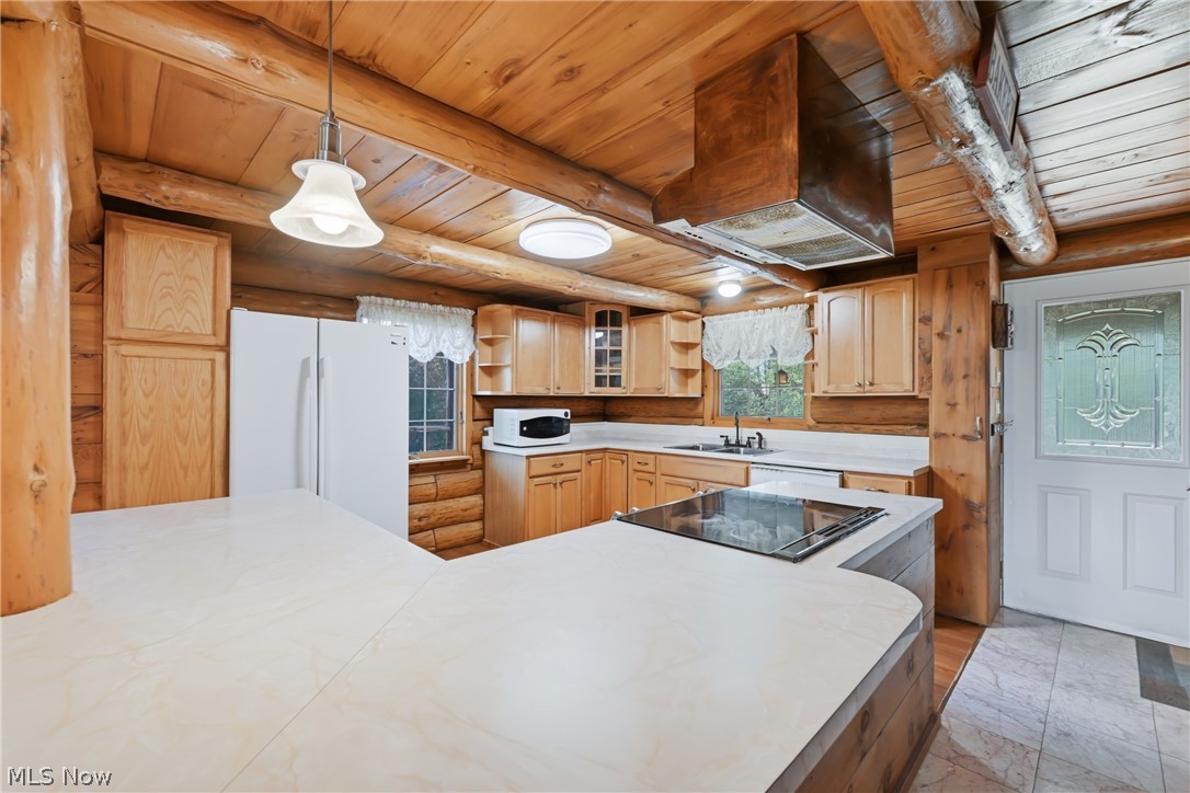 7374 Vale Road Rogers OH 44455