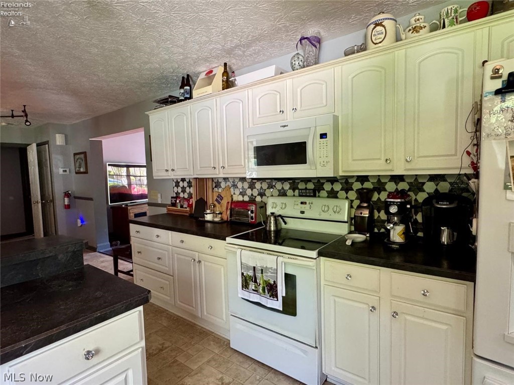 743 Dogwood Lane Vermilion OH 44089