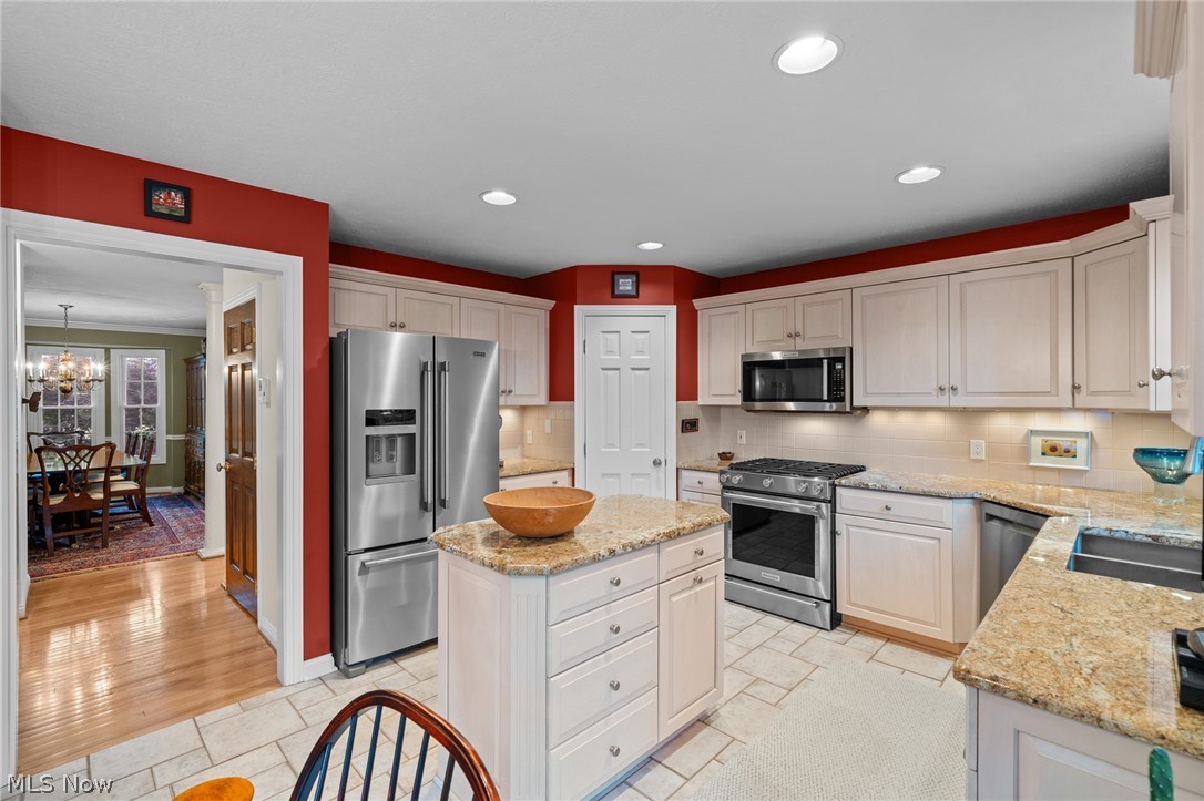 5318 New Haven Court Sheffield Village OH 44054